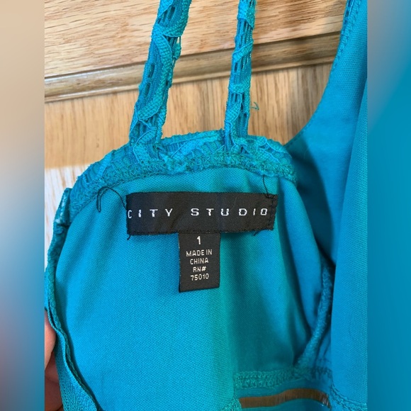 City Studio Lace Fit & Flare Teal Juniors Dress Size 1 - Formal Homecoming - Picture 4 of 6